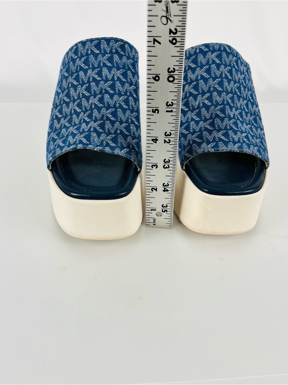 MICHAEL Michael Kors Dabney Chunky Platform Slide Sandals Denim Monogram Size 10 - Picture 3 of 16